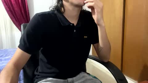 Snapshot of mejiayo chatting on 03.11.25 Mr. Meh online show from 03.11.25