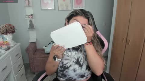 Melaany  online show from 03.12.26