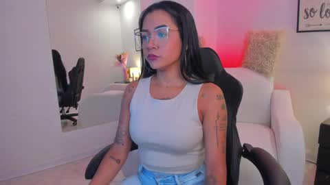 Snapshot of melan_owen chatting on 06.05.26 melan_owen online show from 06.05.26