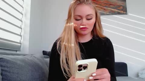 Melania online show from 04.12.26