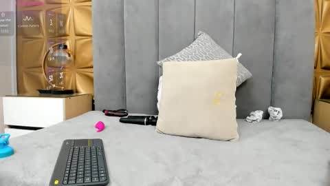 Melani online show from 02.27.26