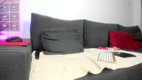 melanie_way online show from 09.27.25