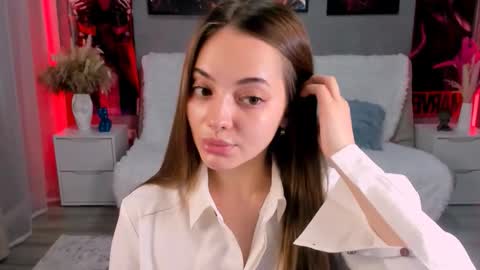 Snapshot of melaniealves chatting on 10.07.25 MelanieAlves online show from 10.07.25