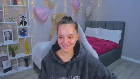 MelanieAlves online show from 03.08.26