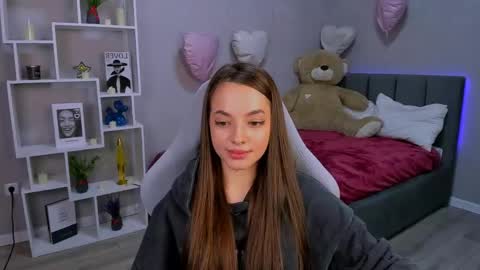 MelanieAlves online show from 03.23.26