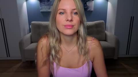 Melanie Bennett online show from 11.28.25