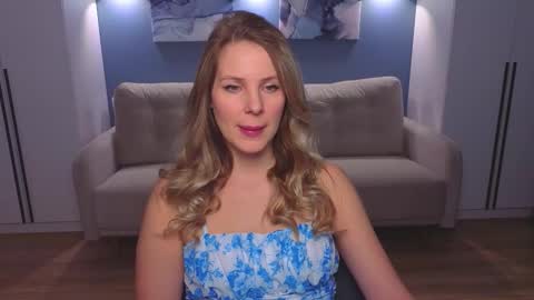 Snapshot of melaniebennett chatting on 03.22.26 Melanie Bennett online show from 03.22.26