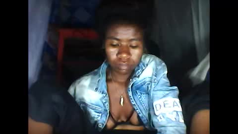 Snapshot of melanih chatting on 04.18.26 melanih online show from 04.18.26