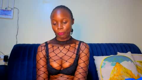 Snapshot of melanin_sassy96 chatting on 05.11.26 bad lil shawry online show from 05.11.26