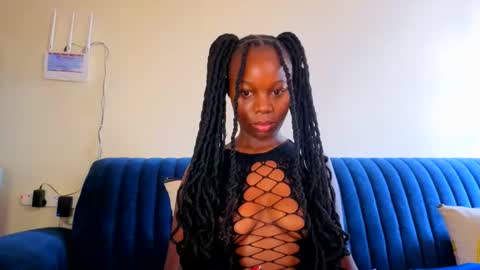 Snapshot of melanin_sassy96 chatting on 05.26.26 bad lil shawry online show from 05.26.26
