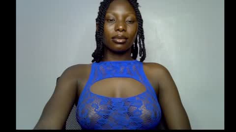 Snapshot of melanine_floral chatting on 01.28.25 Praiz online show from 01.28.25