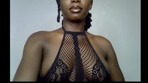 Snapshot of melanine_floral chatting on 01.30.25 Praiz online show from 01.30.25