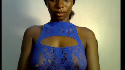 Snapshot of melanine_floral chatting on 02.17.25 Praiz online show from 02.17.25