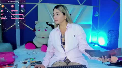 Snapshot of melanyvega_ chatting on 03.03.25 Melany online show from 03.03.25