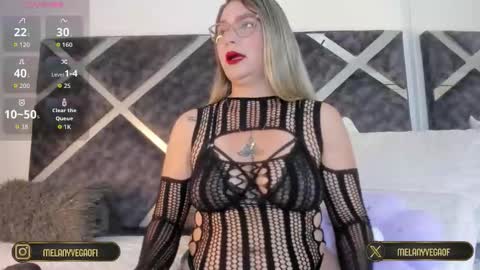 Snapshot of melanyvega_ chatting on 10.21.25 Melany online show from 10.21.25