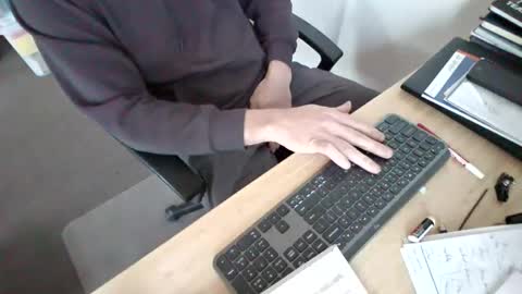 melbguy_075 online show from 01.11.26