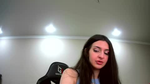melena_caramel online show from 04.09.26