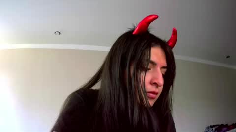 melena_caramel online show from 04.14.26