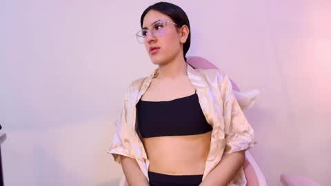 M E L I S S A  online show from 10.24.25