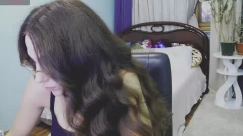Melina online show from 10.23.25