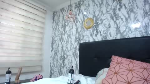 Snapshot of melisa_garcia chatting on 12.20.24 Melissa online show from 12.20.24