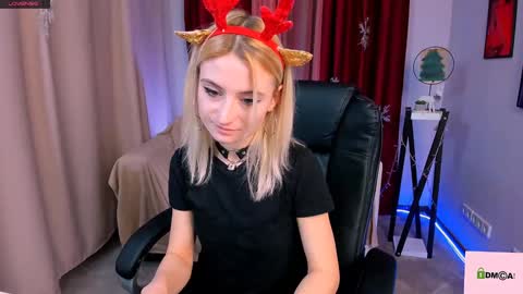 Snapshot of melisa_white1 chatting on 12.28.24 Melisa online show from 12.28.24