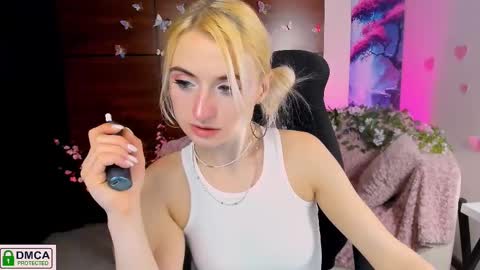 Snapshot of melisa_white1 chatting on 02.22.25 Melisa online show from 02.22.25
