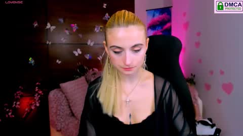 Snapshot of melisa_white1 chatting on 02.24.25 Melisa online show from 02.24.25