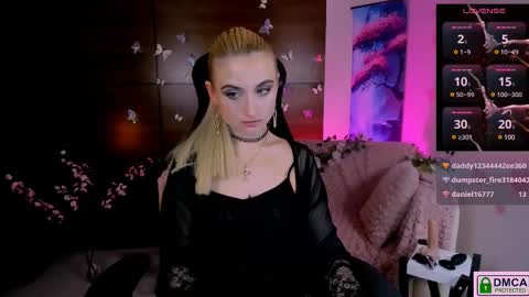 Snapshot of melisa_white1 chatting on 02.25.25 Melisa online show from 02.25.25