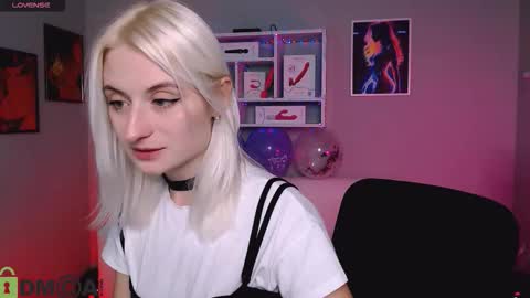 Snapshot of melisa_white1 chatting on 10.20.25 Melisa online show from 10.20.25