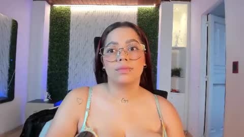 Snapshot of melisasotoo chatting on 07.19.26 Melissa Everyday From 1430 to 2130 Col Time online show from 07.19.26