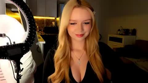 Mel or Lissa 3 Welcome here online show from 07.10.26