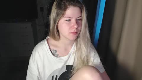 Snapshot of melissa__ray chatting on 12.26.24 Melissa  Ray online show from 12.26.24