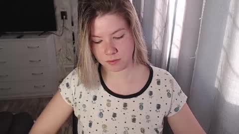 Snapshot of melissa__ray chatting on 01.31.25 Melissa  Ray online show from 01.31.25