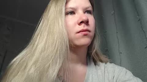 Snapshot of melissa__ray chatting on 02.09.25 Melissa  Ray online show from 02.09.25