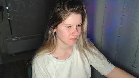 Snapshot of melissa__ray chatting on 02.09.25 Melissa  Ray online show from 02.09.25