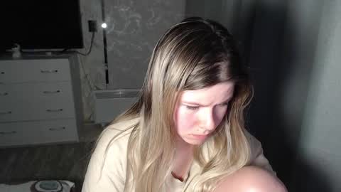 Snapshot of melissa__ray chatting on 02.12.25 Melissa  Ray online show from 02.12.25