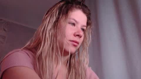 Snapshot of melissa__ray chatting on 09.14.25 Melissa  Ray online show from 09.14.25