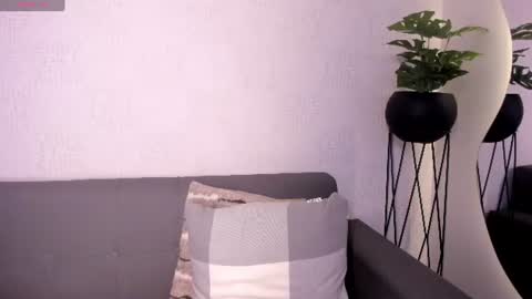 M E L I S S A online show from 06.24.26
