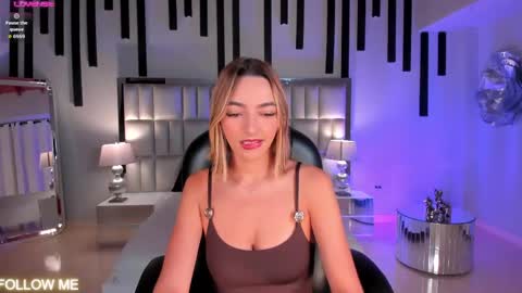 Snapshot of melissamoore_ chatting on 04.20.26 Call me Meli online show from 04.20.26