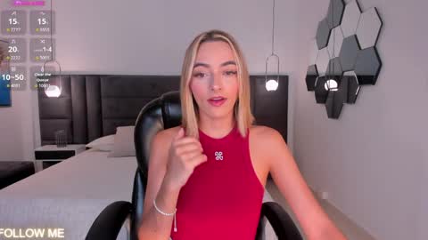 Snapshot of melissamoore_ chatting on 05.28.26 Call me Meli online show from 05.28.26