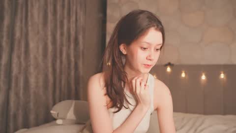 NEXT STREAM  in 7  3gmt---  online show from 12.18.25