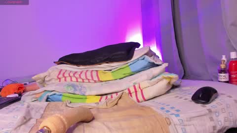 Snapshot of melizzalatincams2020 chatting on 05.26.26 Melizza online show from 05.26.26