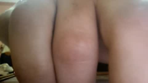 Snapshot of mellal200516 chatting on 11.13.25 mellal200516 online show from 11.13.25