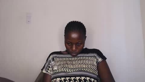 Snapshot of mellanin_pretty_ chatting on 12.07.24 . online show from 12.07.24