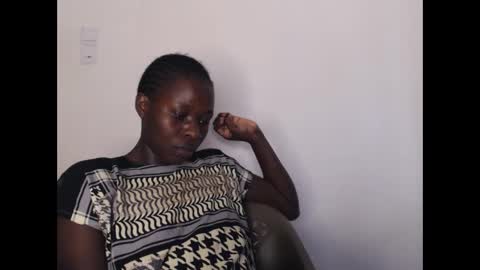 Snapshot of mellanin_pretty_ chatting on 12.09.24 . online show from 12.09.24