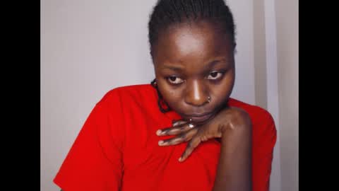 Snapshot of mellanin_pretty_ chatting on 12.18.24 . online show from 12.18.24