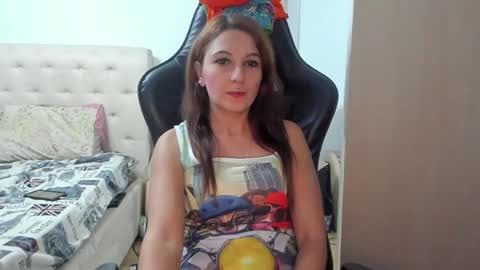 Snapshot of mellbell_ chatting on 10.22.25 MellyMell  online show from 10.22.25