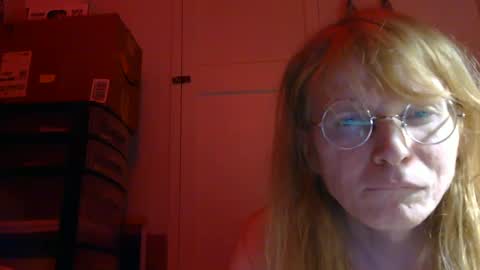 Snapshot of mellifluenced chatting on 12.17.24 Mellifluenced online show from 12.17.24