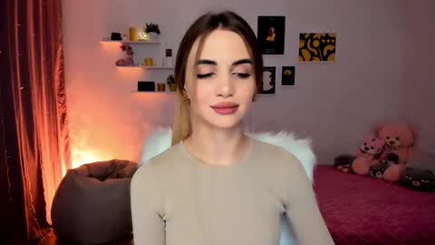 Snapshot of mellifluoustess chatting on 12.13.24 Tessa online show from 12.13.24